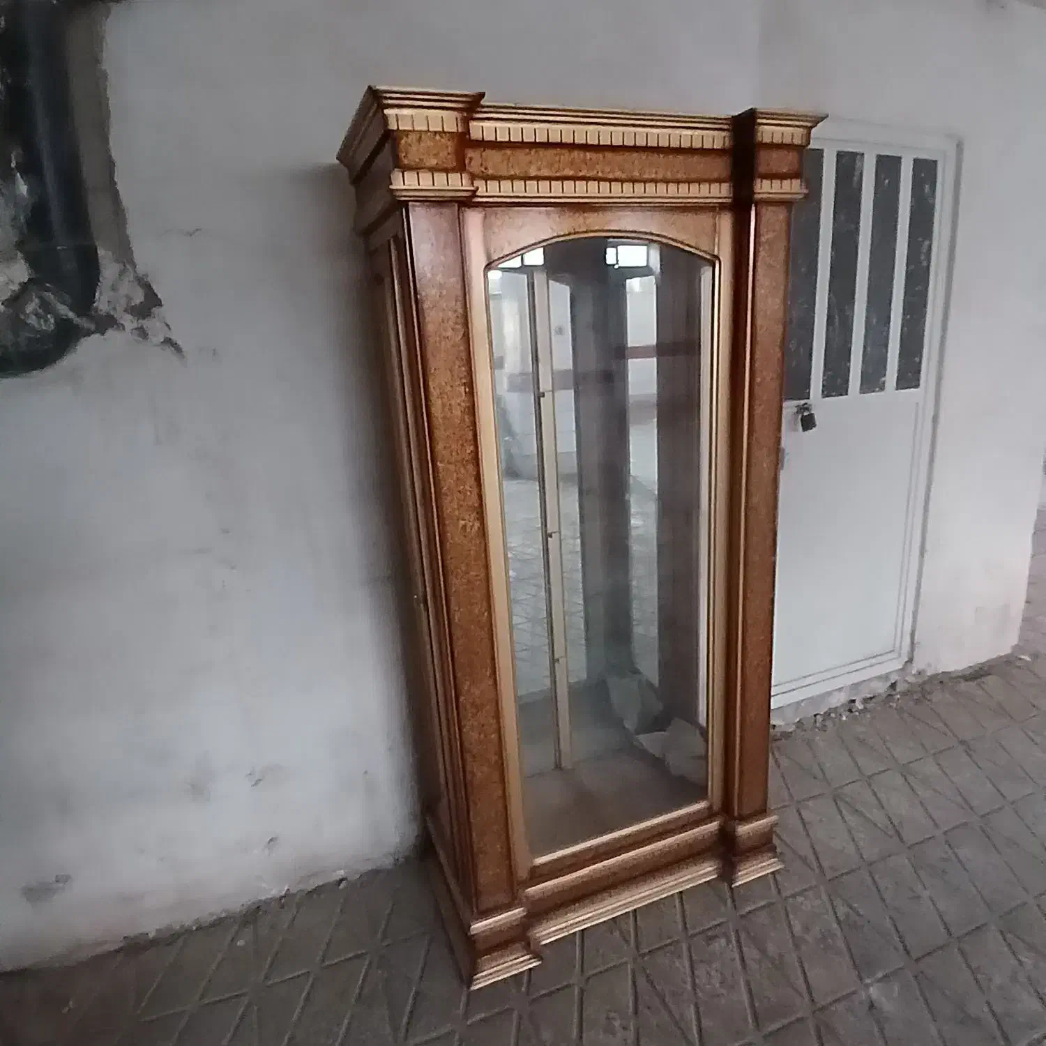 یک عددبوفه درحدنو|بوفه، ویترین، کنسول|دامغان, |دیوار