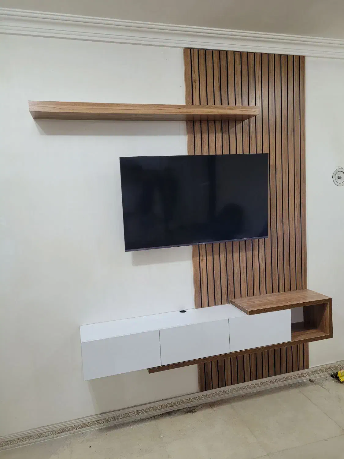 میز تلویزیون دیواری  تی وی وال|میز تلویزیون|رشت, شهرک احمد خمینی|دیوار