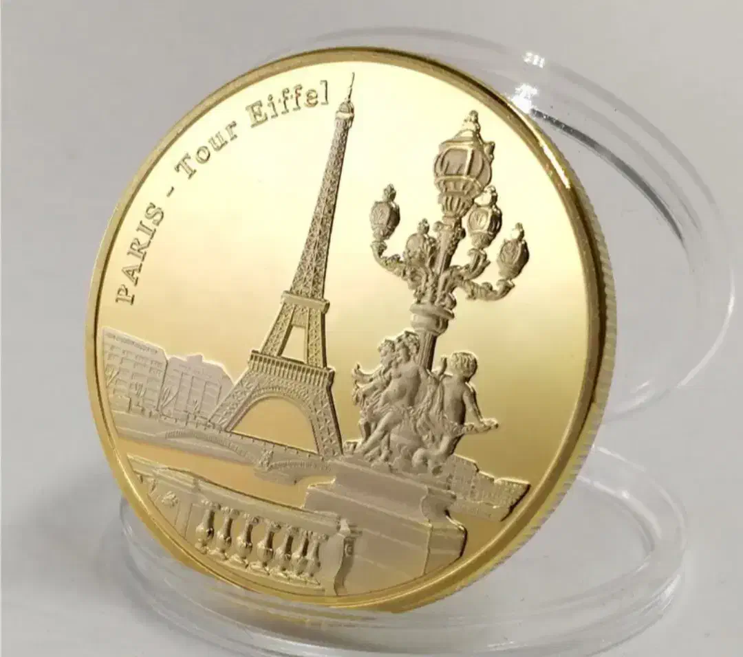 سکه یادبود روکش طلا پاریس و برج ایفل برنزی|کلکسیون سکه، تمبر، اسکناس|کرج, شهرک بنفشه|دیوار