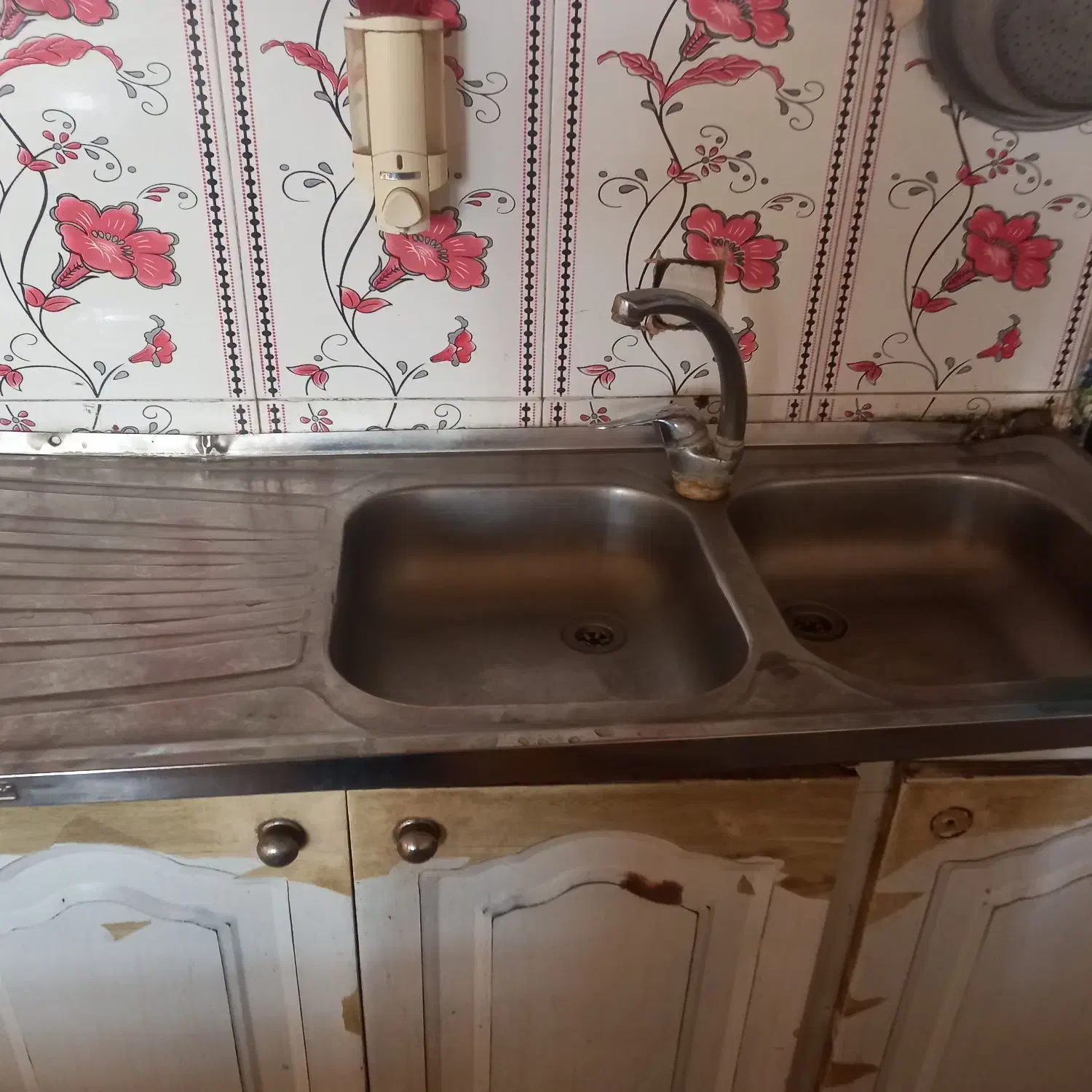 لوازم آشپزخانه تمیز و سالم|آب‌چکان و نظم‌دهنده ظروف|کوهدشت, |دیوار