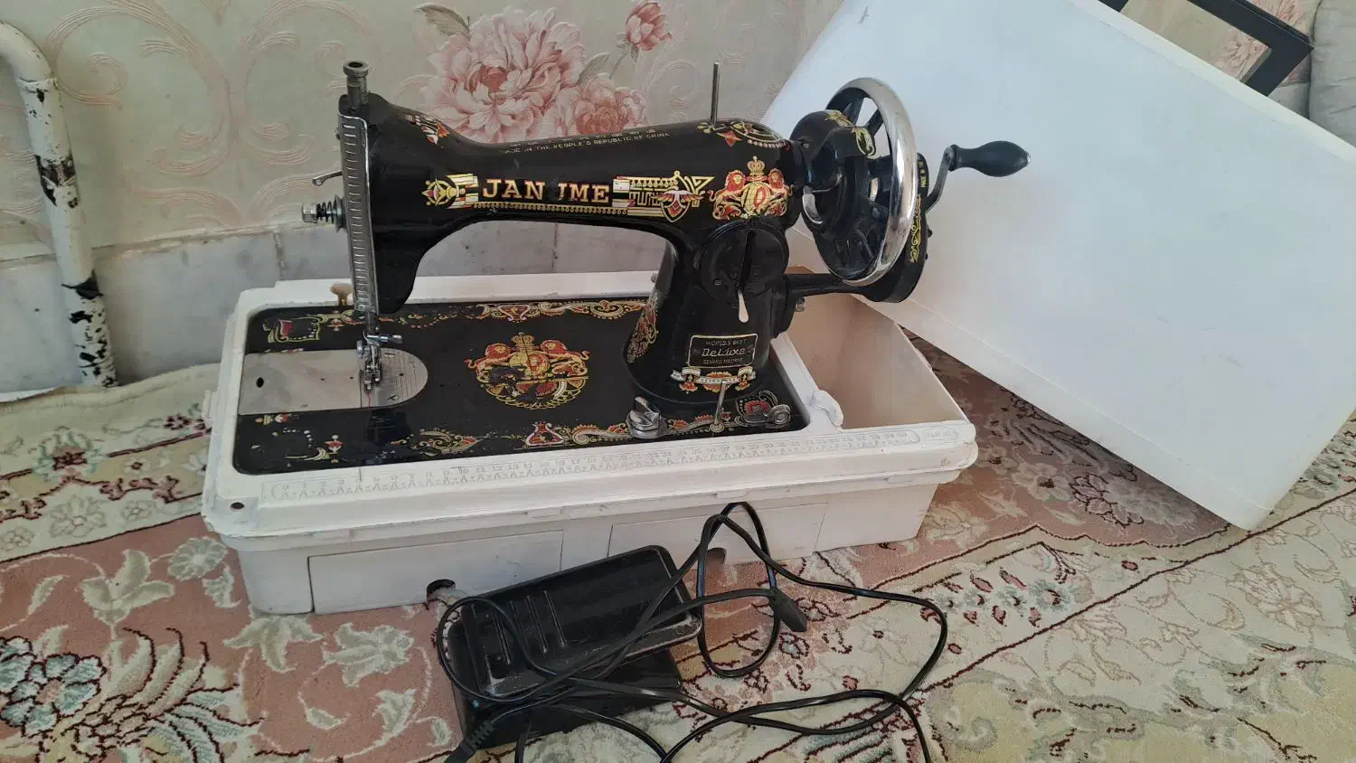 چرخ خیاطی هم دستی هم برقی|چرخ خیاطی و ریسندگی|نیشابور, پاستور|دیوار