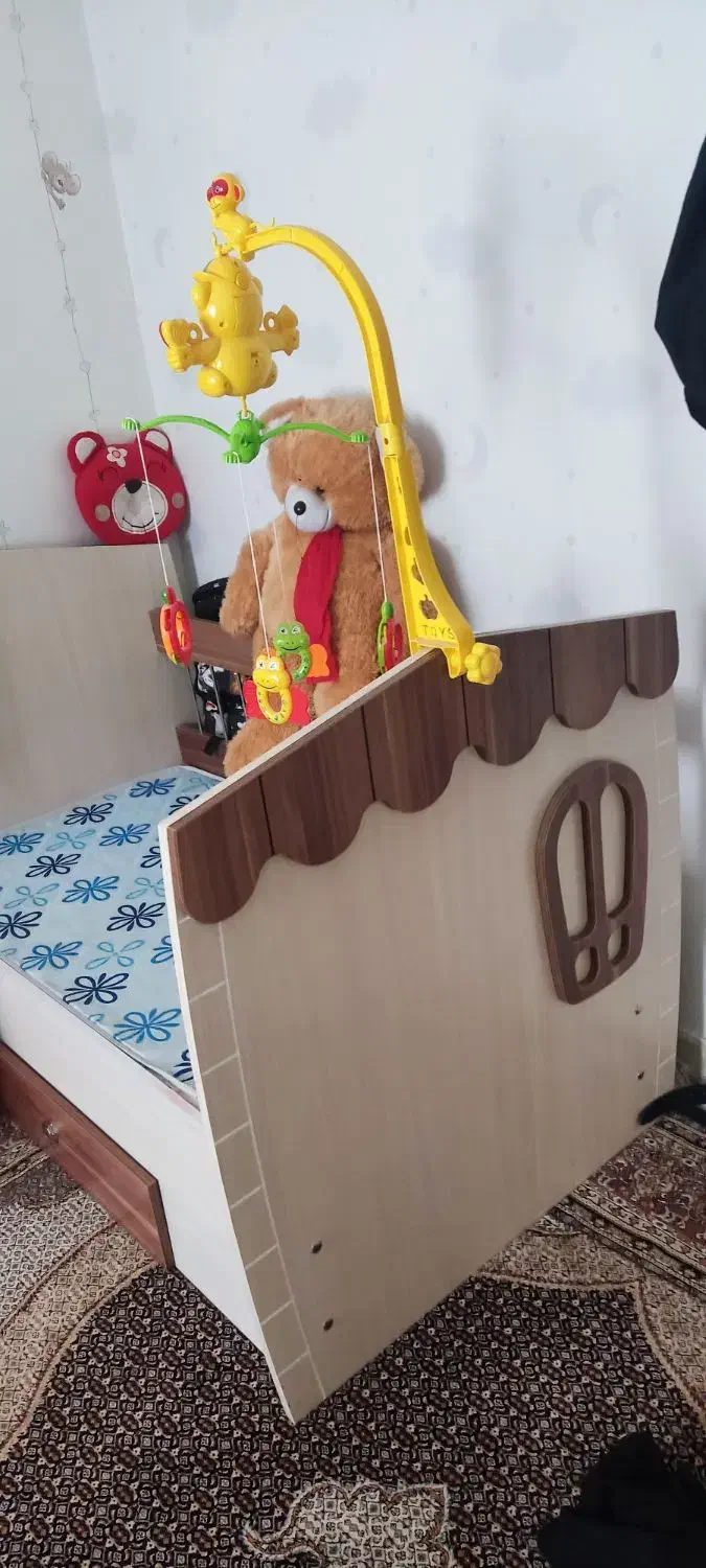 تخت کودک|تخت و صندلی بچه|پاکدشت, شهرک امام رضا|دیوار