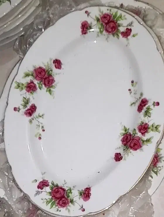 چینی گلسرخی قدیمی|کلکسیون اشیاء عتیقه|آفتاب, |دیوار