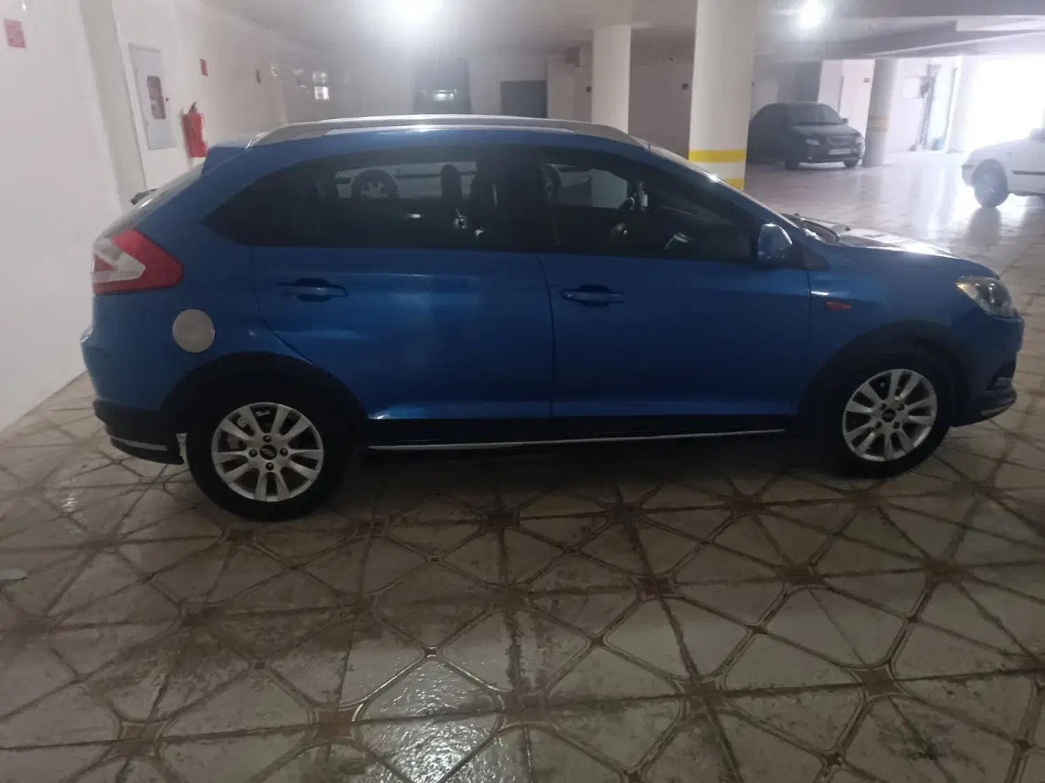 ام وی ام315 اکسلنت بدون رنگ|خودرو سواری و وانت|فولادشهر, C7|دیوار