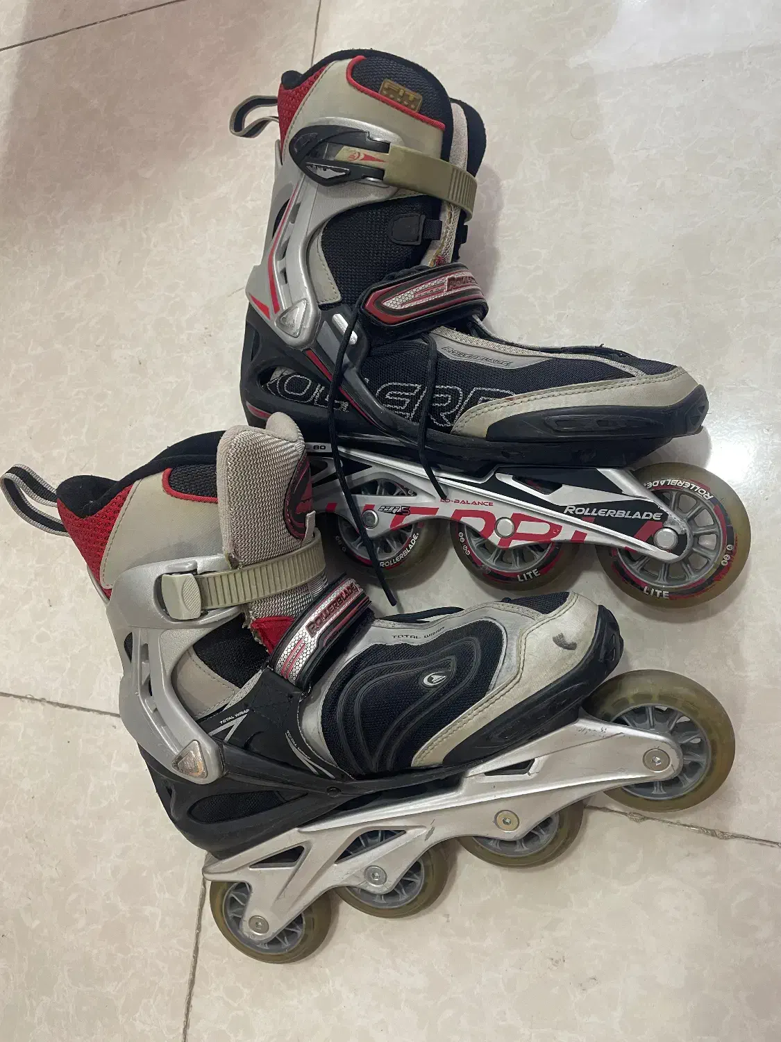 اسکیت  رولربیلید مدل max wheel 80|دوچرخه، اسکیت، اسکوتر|اسلام‌شهر, شهرک احمدیه|دیوار