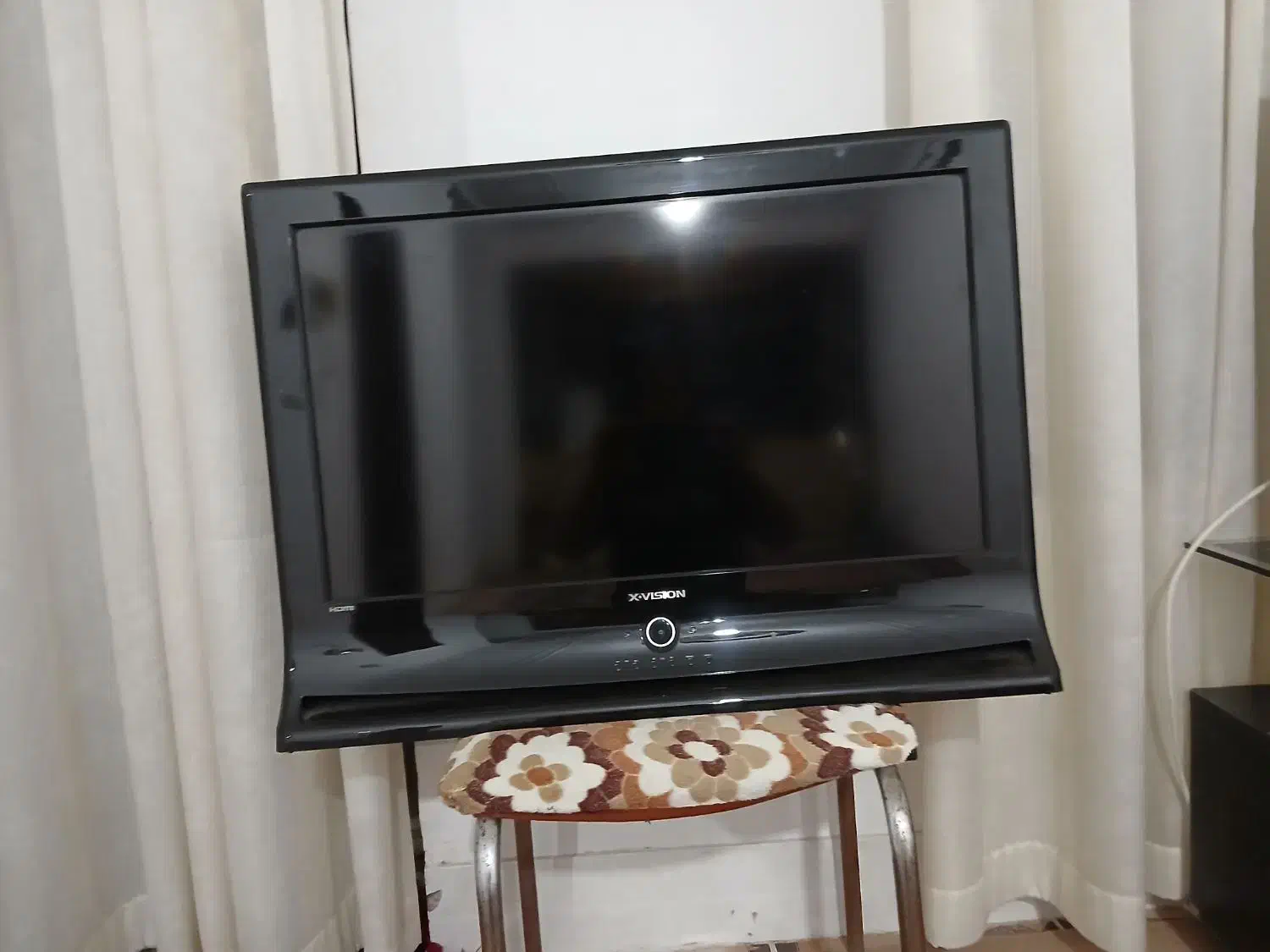 تلویزیون ۳۲ اینچ ال ای دی|تلویزیون و پروژکتور|رفسنجان, |دیوار