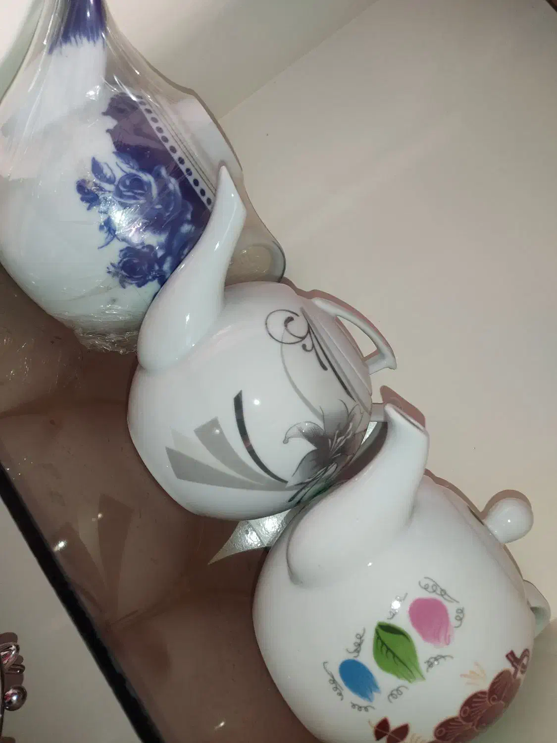 قوری|قوری، کتری، قهوهساز دستی|شاهینشهر, عطار|دیوار