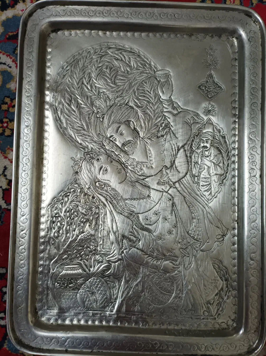 سینی ورشو قلمزنی|کلکسیون اشیاء عتیقه|بروجرد, |دیوار