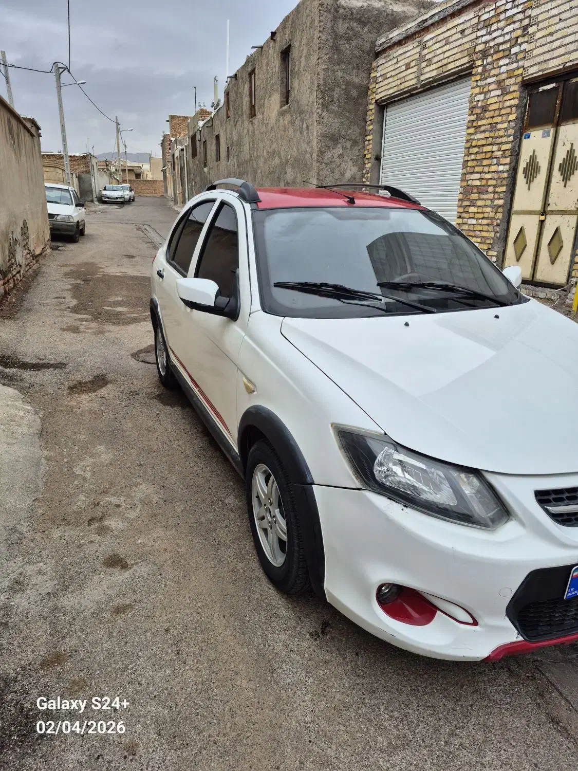 کوییک R سفید قرمز  مدل 1400|خودرو سواری و وانت|قائن, |دیوار