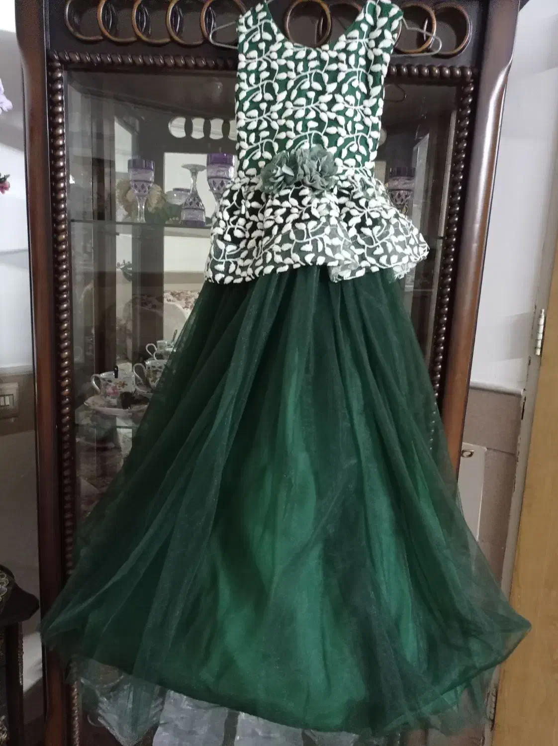 پیراهن مجلسی|لباس|قم, حنیف نژاد|دیوار