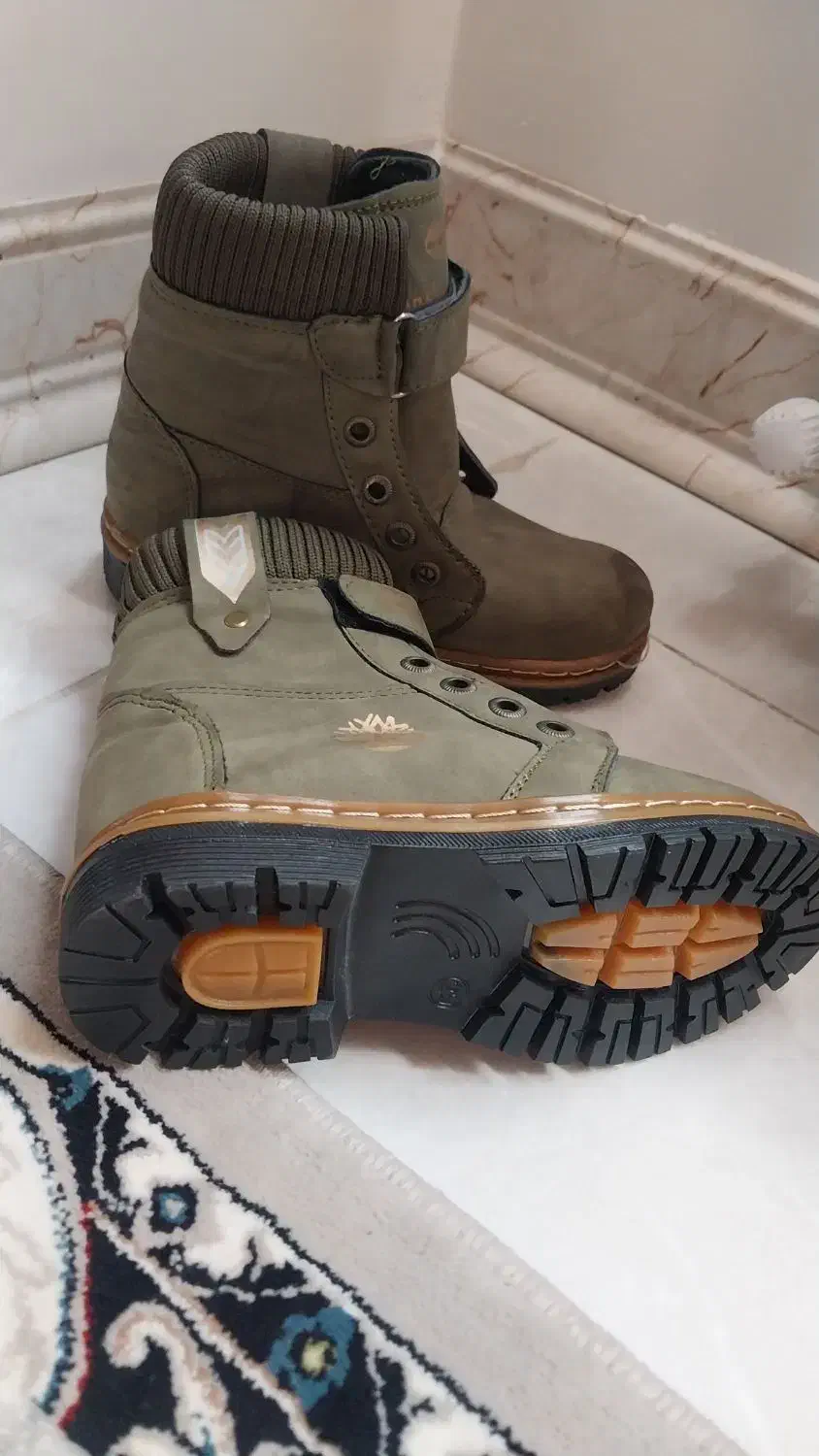 سایز۲۸ و۲۹ نیم بوت|دوچرخه، اسکیت، اسکوتر|ری, دولت‌آباد|دیوار