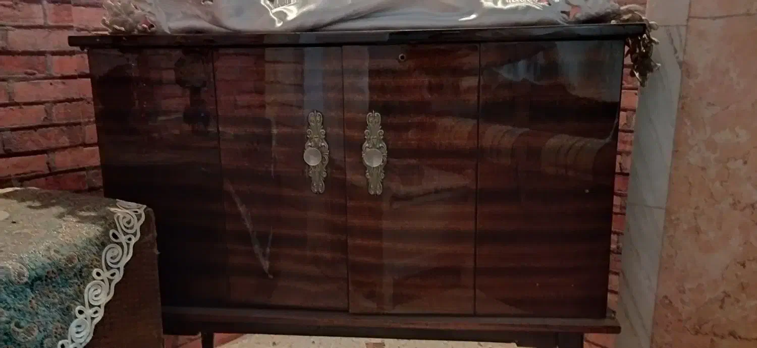 تلویزیون عتیقه مبله قدیمی|تلویزیون و پروژکتور|آباده, |دیوار