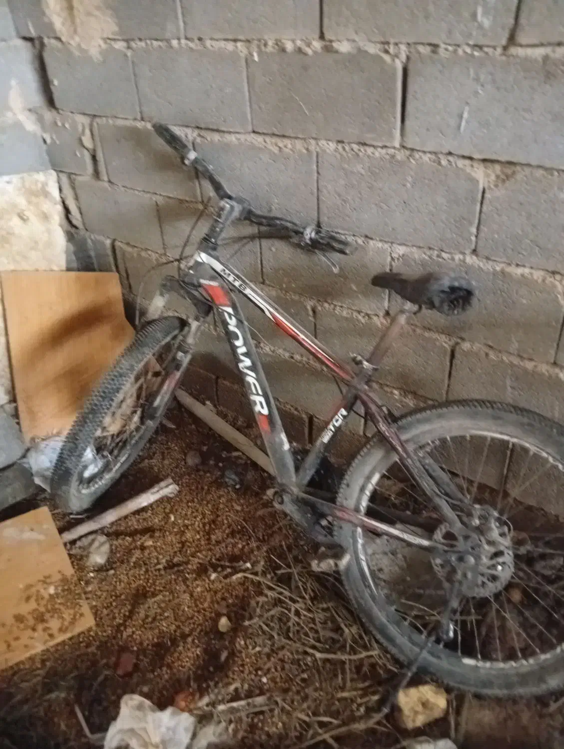 دوچرخه|دوچرخه، اسکیت، اسکوتر|خرامه, |دیوار