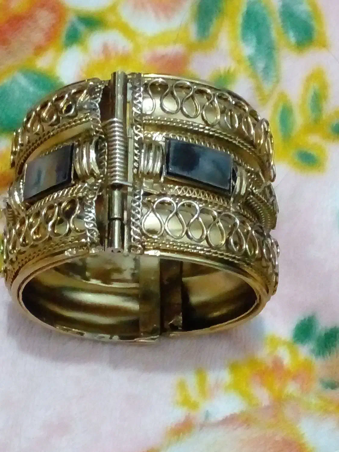 قدیمی|کلکسیون اشیاء عتیقه|خمینی‌شهر, |دیوار