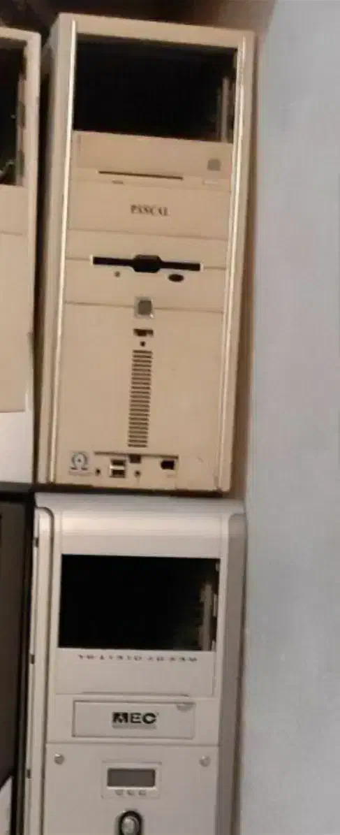 کیس . کامپیوتر قدیمی|رایانه رومیزی|ایلام, |دیوار