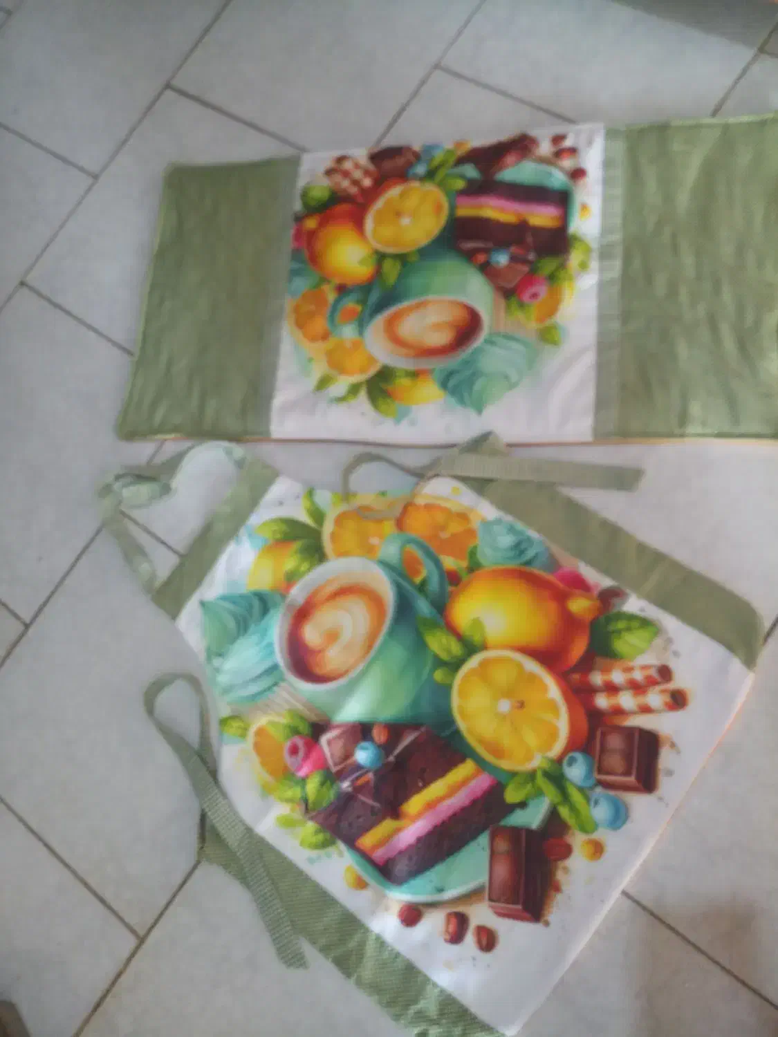 پیشبند و نمگیر|سفره، حوله، دستمال آشپزخانه|اهواز, منازل سپاه|دیوار