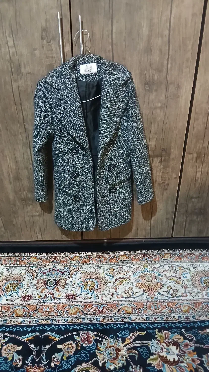 چند دست مانتو شلوار نو با پالتو|لباس|اصفهان, شیخ اشراق|دیوار