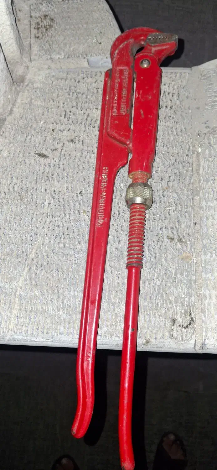 آچار لوله گیر روتنبرگر یک و یک دوم بسیار تمیز|ابزارآلات|تهران, تهرانپارس غربی|دیوار