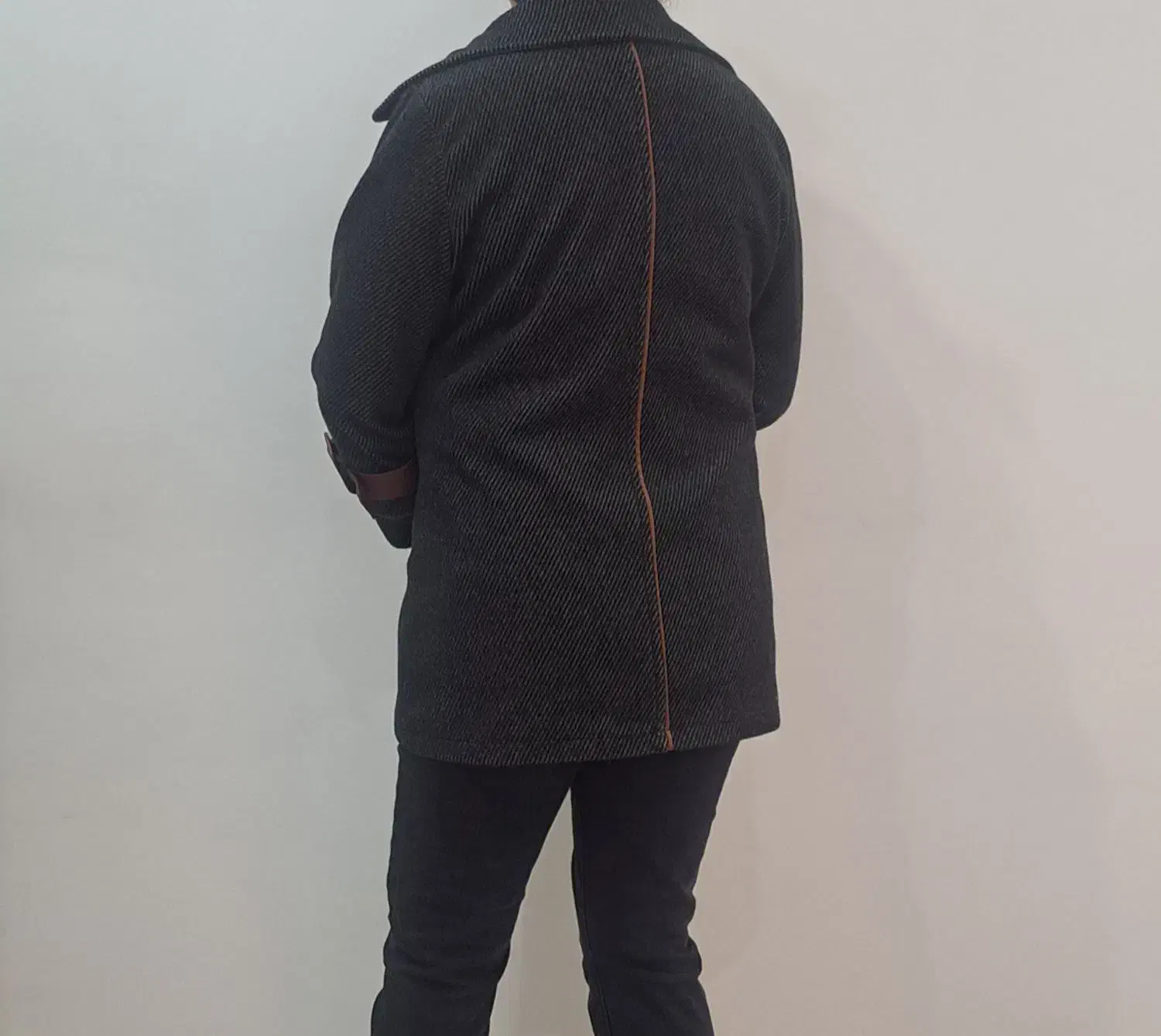 کت کوتاه موهر|لباس|آمل, |دیوار