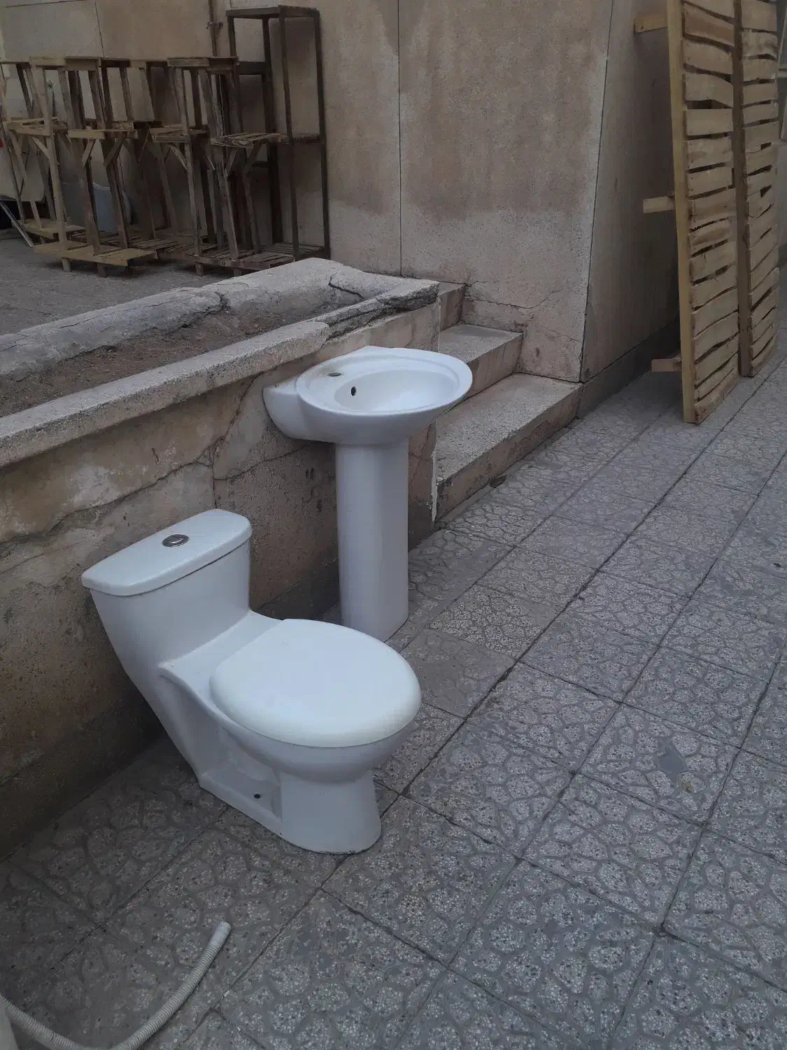 دست شور  روشویی  سفید براق|مصالح و تجهیزات ساختمان|بجنورد, |دیوار