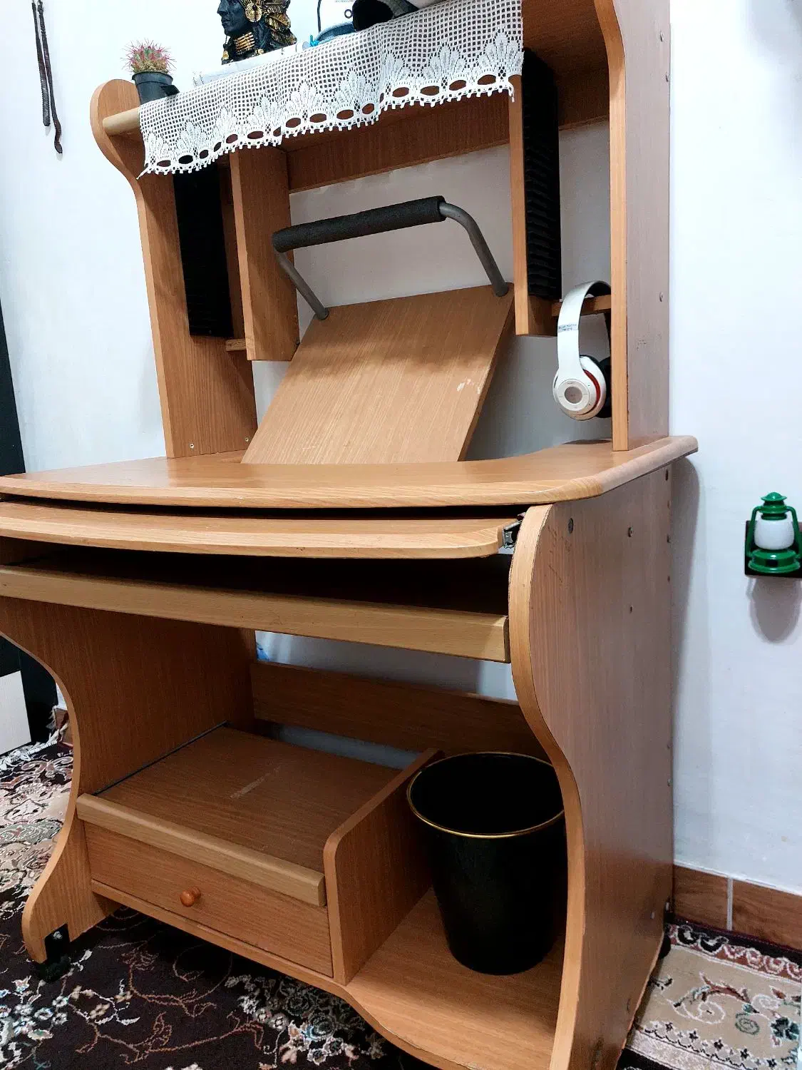 میز تحریر|میز تحریر و کامپیوتر|شفت, |دیوار