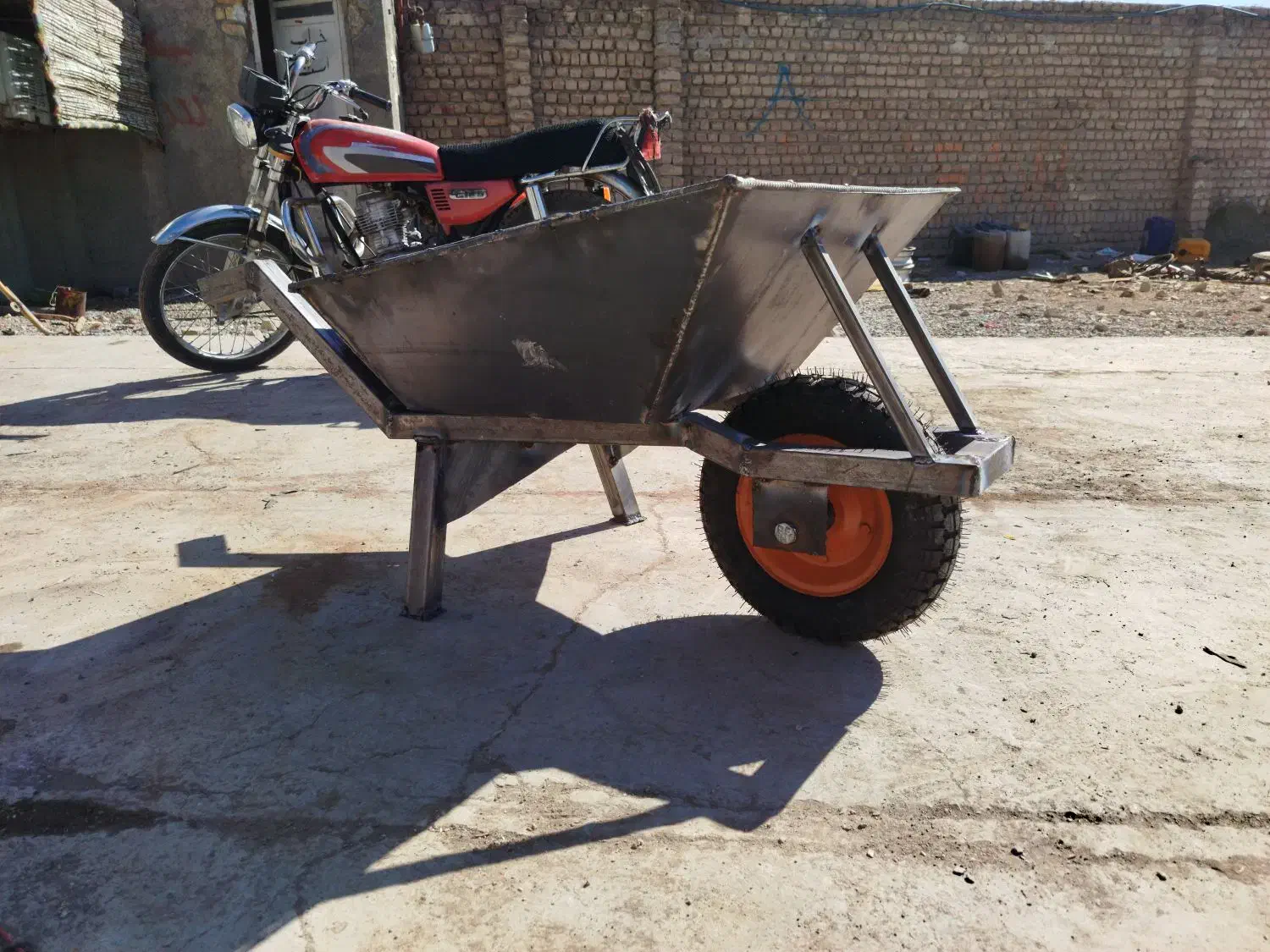 فرغون پلاس|ابزارآلات|کوهدشت, |دیوار