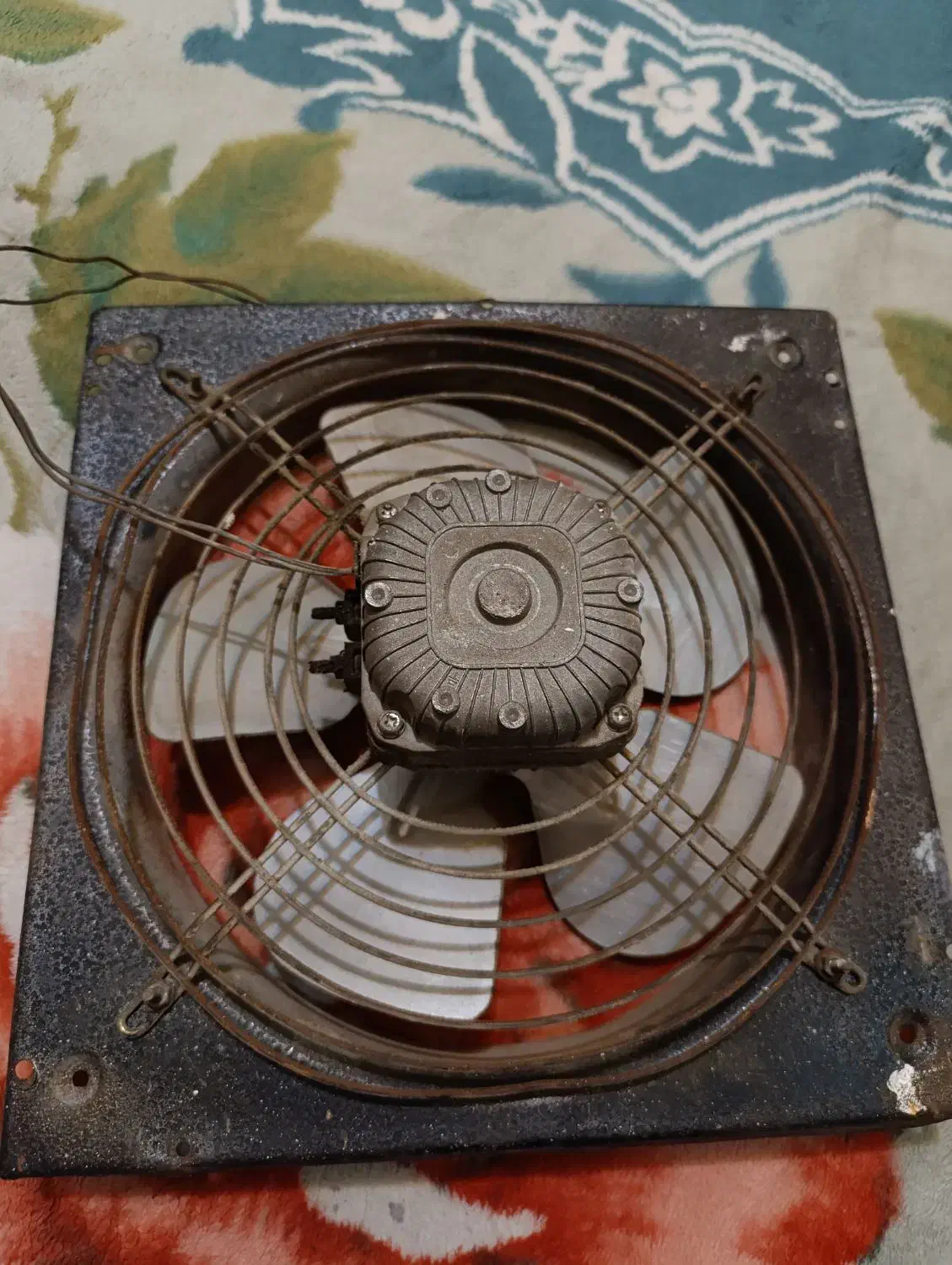 فن هوا کش|پنکه و تصفیهکنندهٔ هوا|خمینیشهر, |دیوار