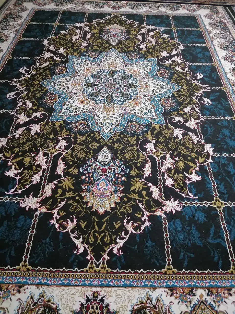 فرش 12 متری|فرش|بروجرد, |دیوار