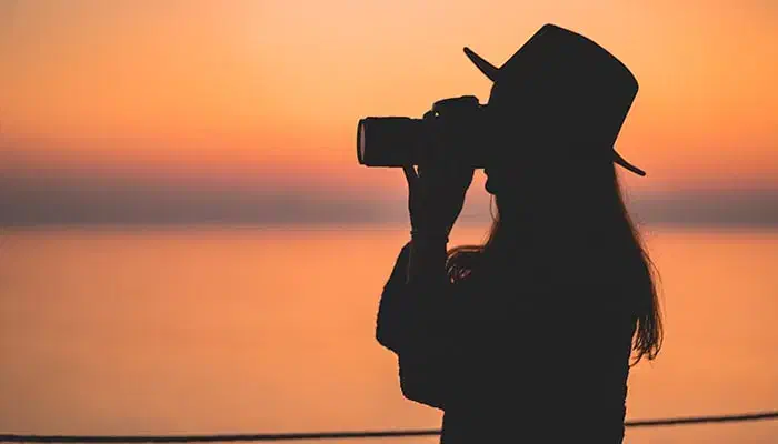 نیازمند خانمی جهت عکاسی با موبایل|استخدام هنری و رسانه|محمدیه-قزوین, |دیوار