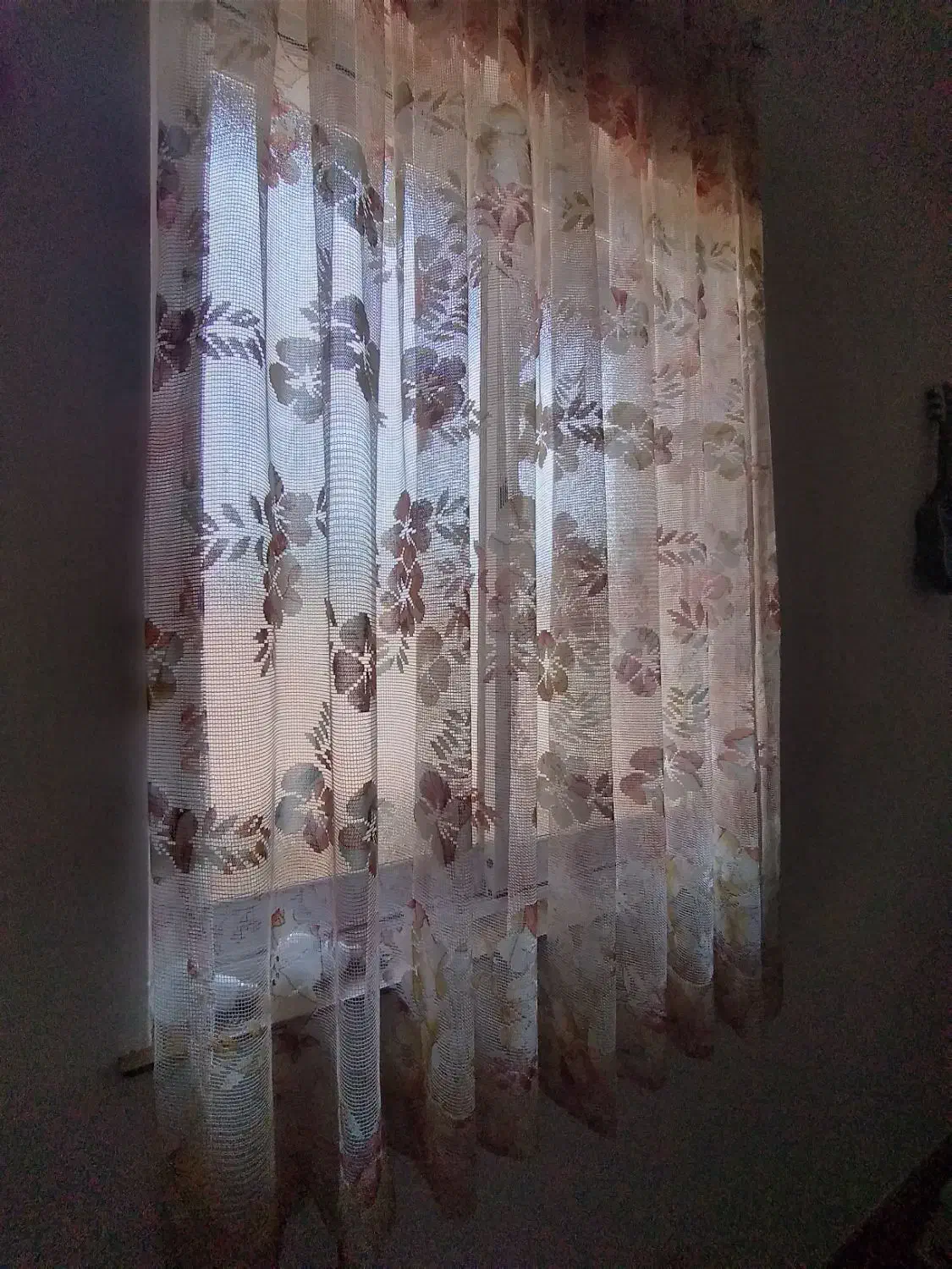 سه عدد پرده نو وتمیز باهم ۵۰۰ تومان با میل پرده|پرده، رانر، رومیزی|رشت, پاره بیجار|دیوار