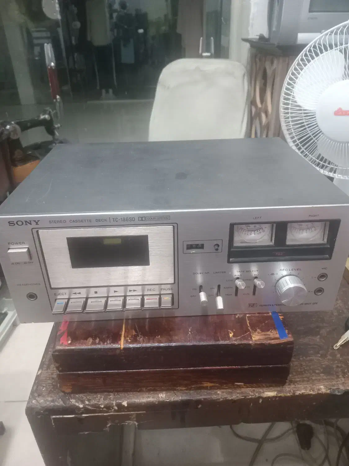 ضبط ریل|کلکسیون اشیاء عتیقه|بومهن, |دیوار