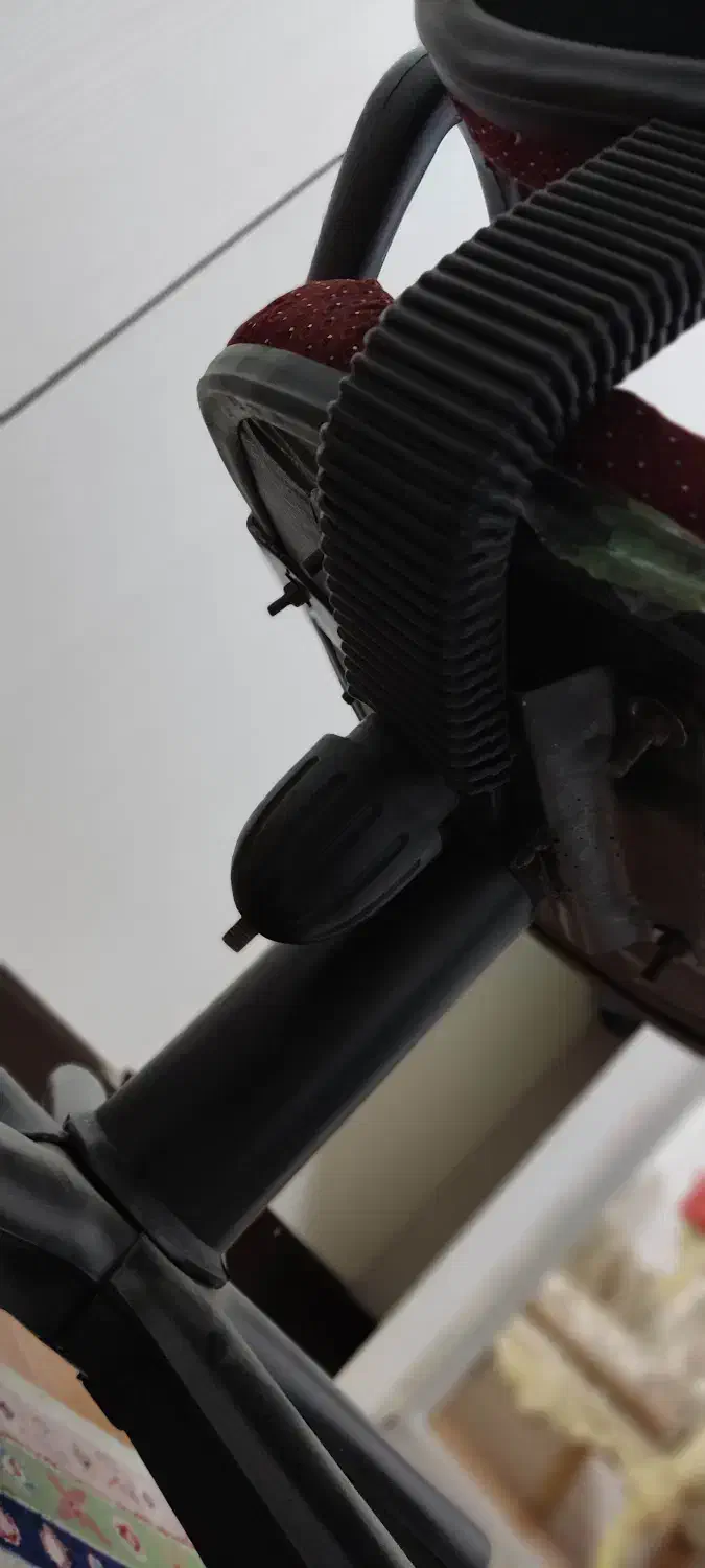 صندلی چرخدار در حد نو آمل|صندلی و نیمکت|آمل, |دیوار