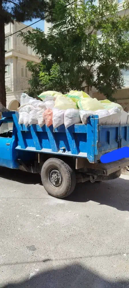 حمل نخاله با نیسان با کارگر وپخش مصالح ساختمانی|خدمات حمل و نقل|چهاردانگه (تهران), |دیوار