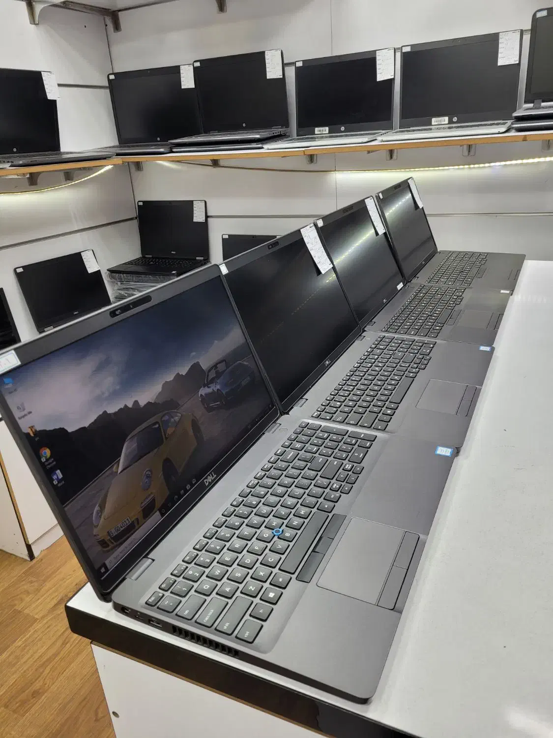 لپ تاپ دل ۵۵۰۰ درحدنو با گارانتی ۸هسته ای|رایانه همراه|اهواز, نادری|دیوار