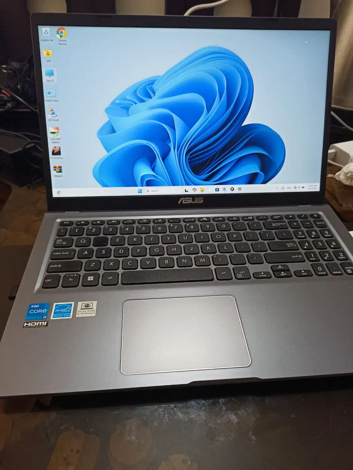 Asus VivoBook Cori5 nasl 11 کارتن  دفترچه|رایانه همراه|اصفهان, آهنگران|دیوار