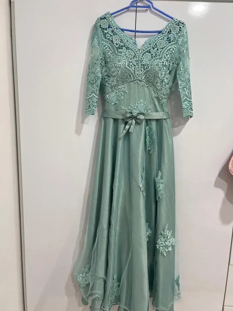 لباس شب یا لباس عقد|لباس|زید آباد, |دیوار