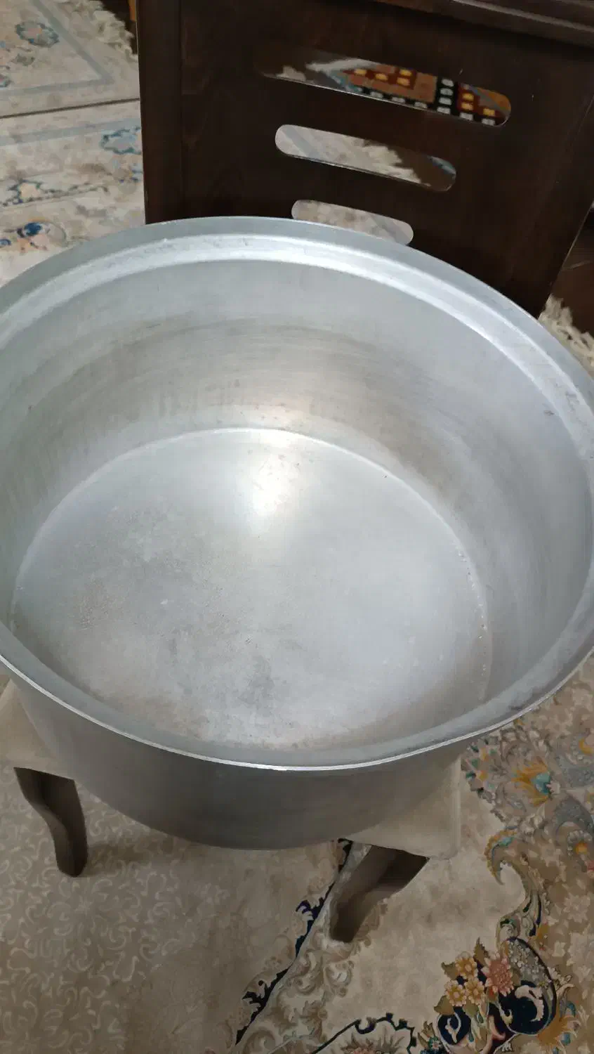 ظرف آشپزخونه|ظروف پخت‌وپز|بابل, |دیوار