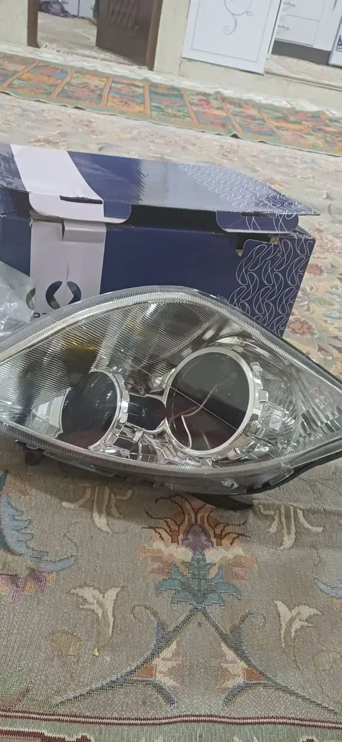 چراغ جلو تیبا بدون کاسه چراغ|قطعات یدکی و لوازم جانبی|قائن, |دیوار