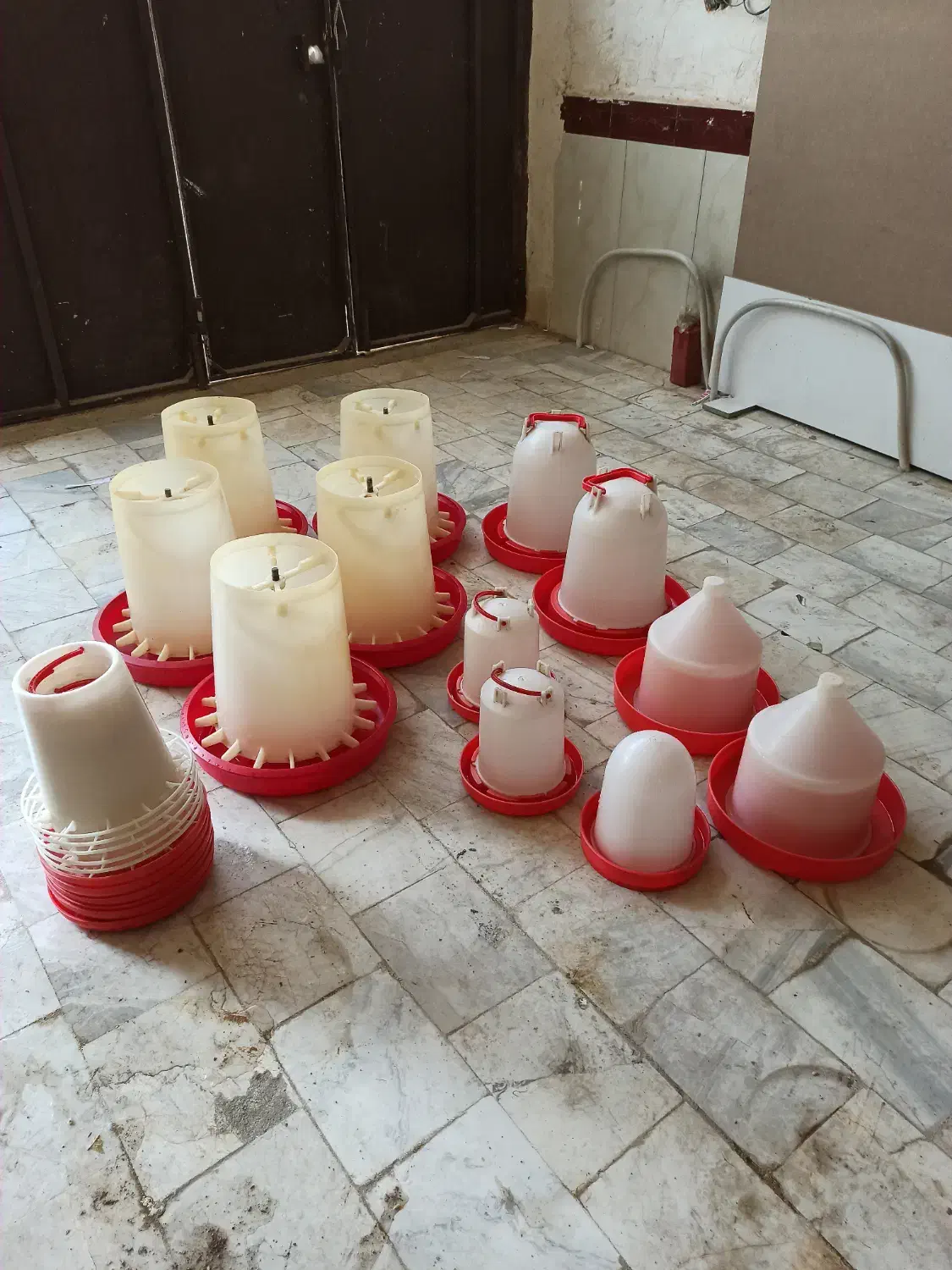 دانخوری آبخوری|لوازم جانبی حیوانات|اردبیل, |دیوار