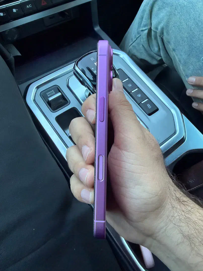 ایفون ۱۶ نرمال رجیستر ۲۵۶ درحد نو|موبایل|شیراز, حافظیه|دیوار