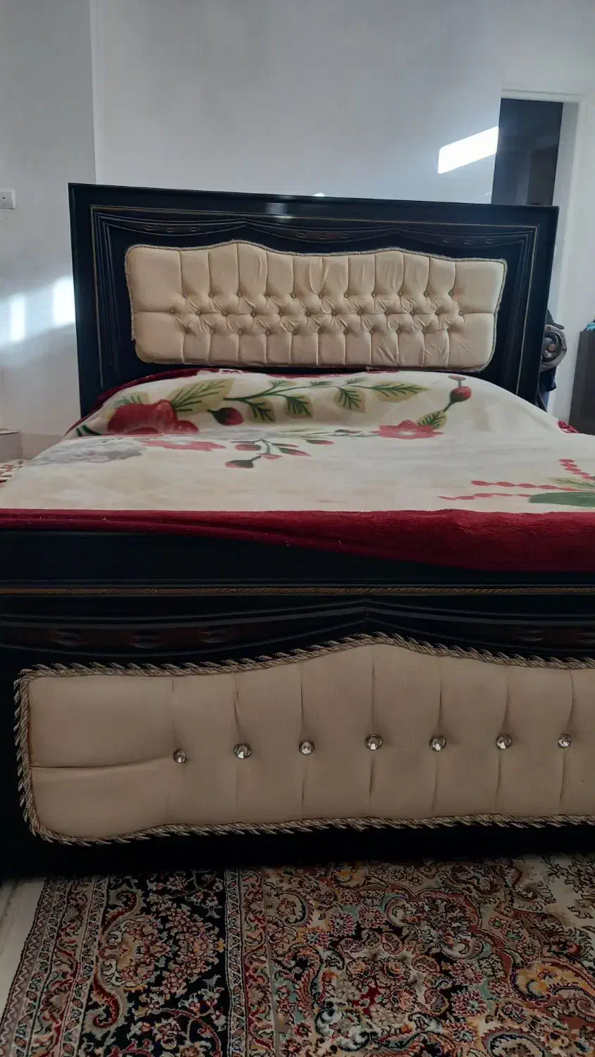 تخت دونفره|تخت و سرویس خواب|مراغه, |دیوار
