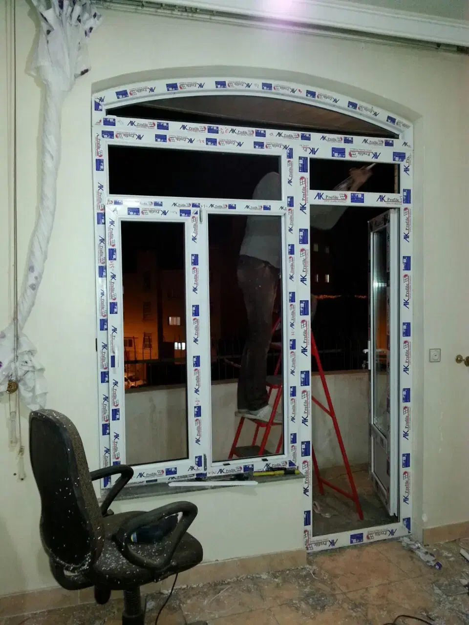 تولید درب و پنجره های upvc و توری|خدمات پیشه و مهارت|تبریز, |دیوار