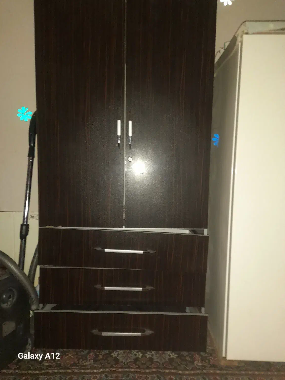 کمدبادراور وتخت یکنفره|تخت و سرویس خواب|هشتگرد, شهرک سهیلیه|دیوار