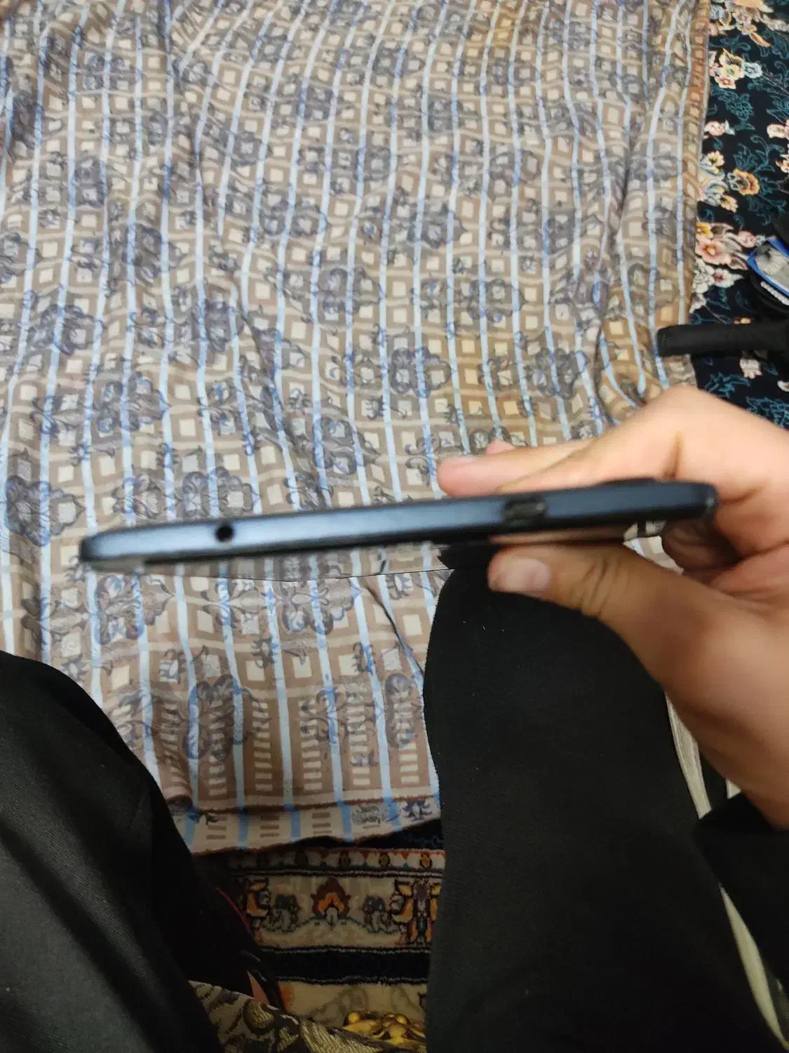 تبلت|تبلت|مشهد, شهید آوینی|دیوار