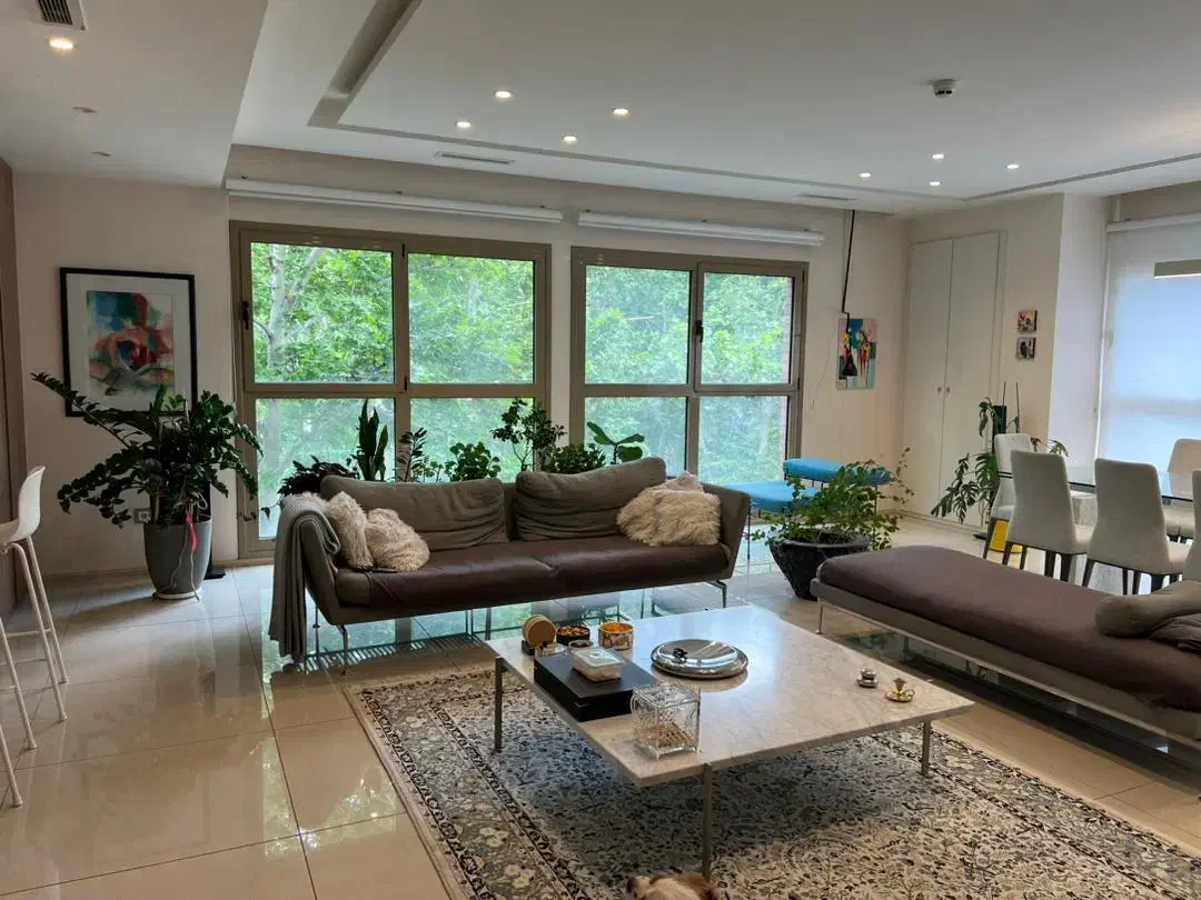 الهیه فرعی دنج ۲۱۵ متر ۳ خواب/فول مشاعات/2P