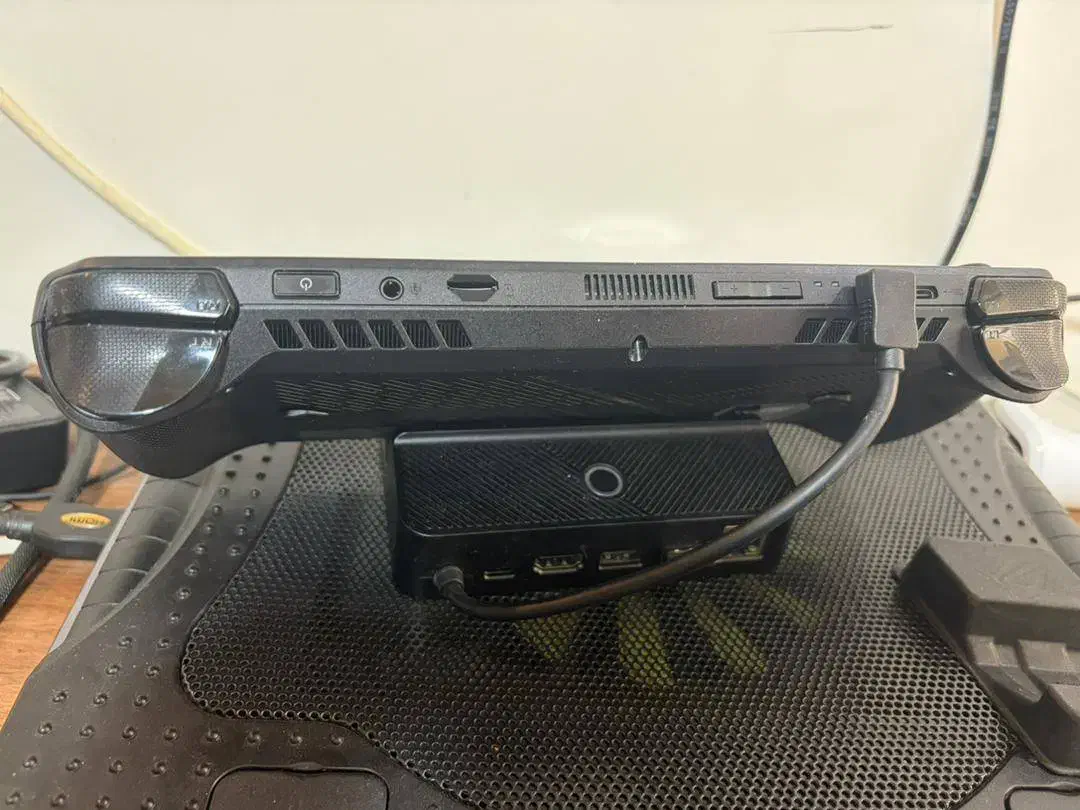 Asus ROG ally x black 1tbکنسول دستی|کنسول، بازی ویدئویی و آنلاین|شیراز, میرزاکوچک خان|دیوار