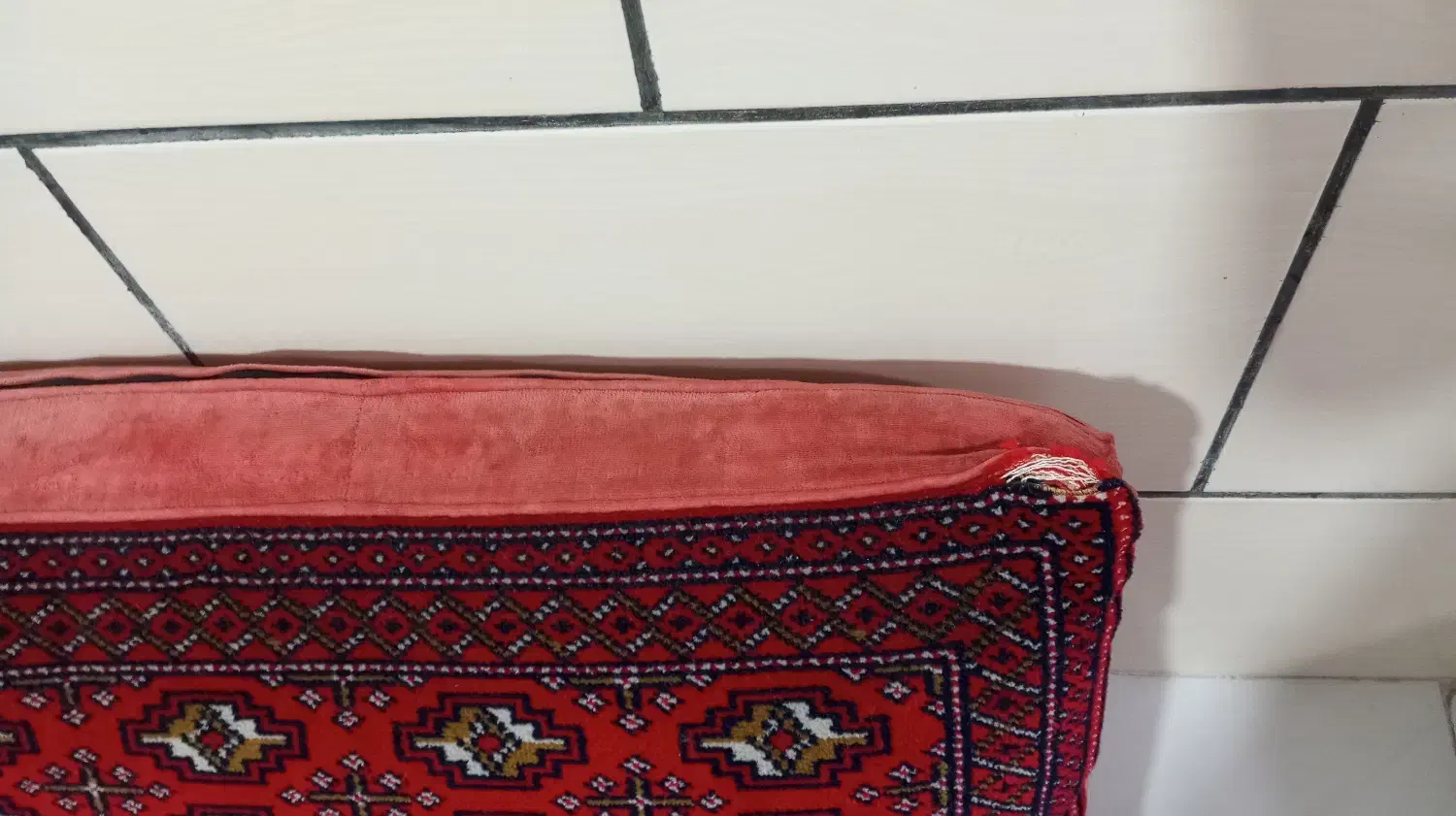 پشتی|پشتی|اراک, |دیوار