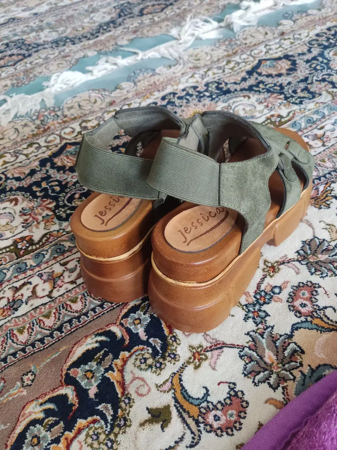 دو جفت کفش یکی اسپرت و یکی جیر مخمل سبز|کیف، کفش، کمربند|سیرجان, |دیوار