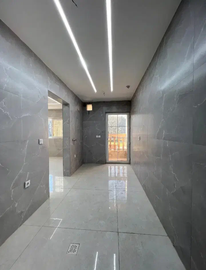 واحد ۱۰۵ متری / تک واحدی/ کلیدنخورده خام/ باجک ۱|فروش آپارتمان|قم, باجک یک|دیوار