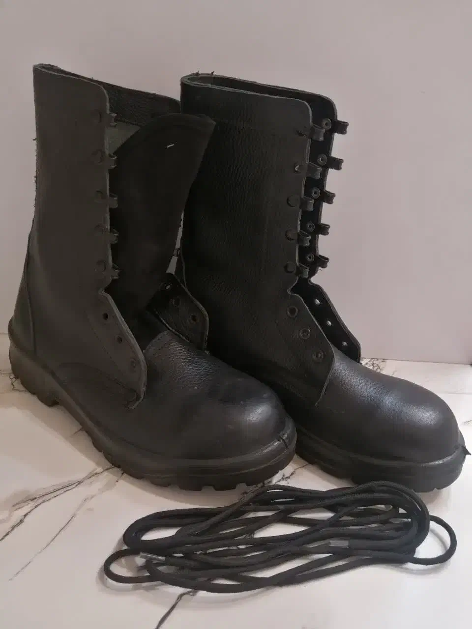 پوتین سربازی نونو استفاده نشده|کیف، کفش، کمربند|پردیس, فاز ۸|دیوار